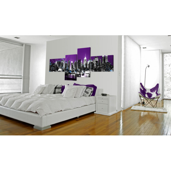 Tablou new york on a violet background