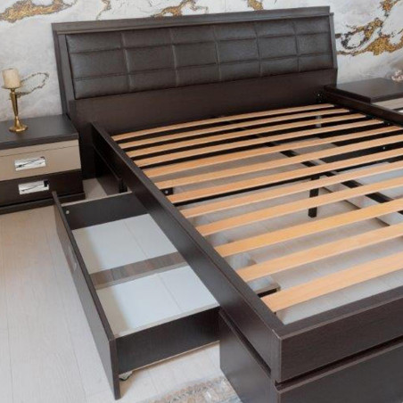 Set Mobila Dormitor Pallas Wenge Cu Pat 160 X 200 Cm, 2 Noptiere, Dulap Si 1 Comoda-01