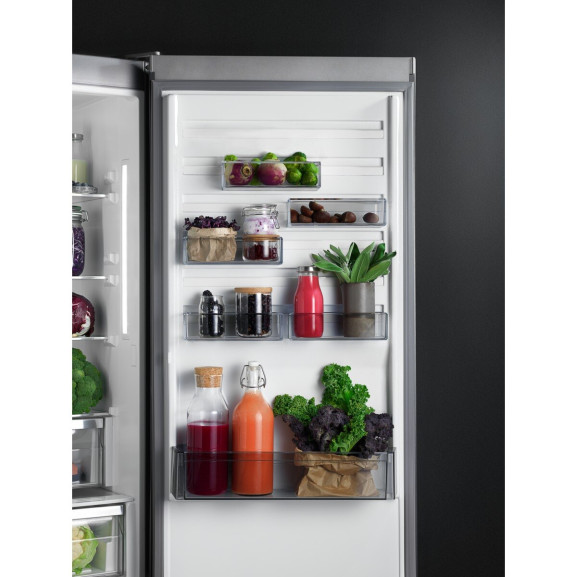 Combina Frigorifica NoFrost Incorporabila AEG SCE819D8TS, No Frost, D,189 x 55 x 55 Cm AEG