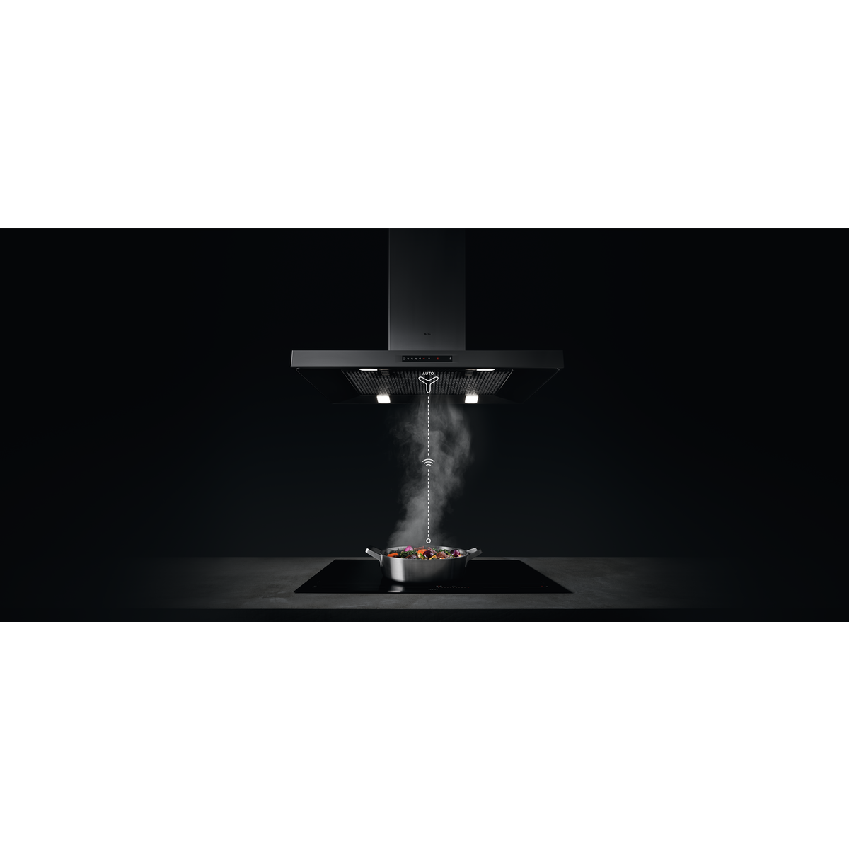 Hota Semineu Cu Sticla AEG DBE5661HG, 700 mc/h, Inox Si Negru, 52 Cm