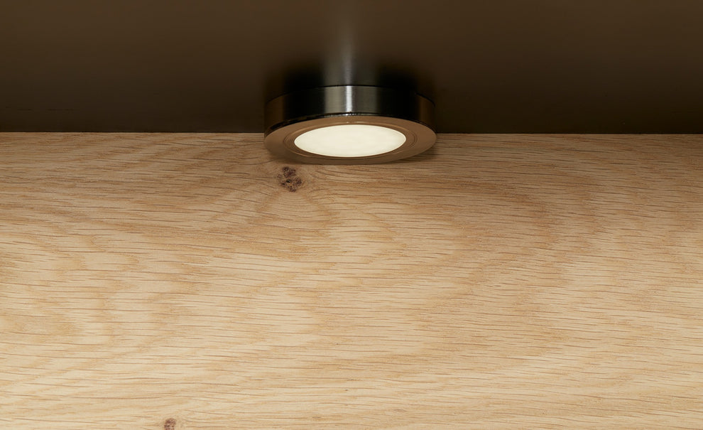 Vitrina Tulsa Smoked Oak, Furnir Din Lemn Masiv, 98 Cm