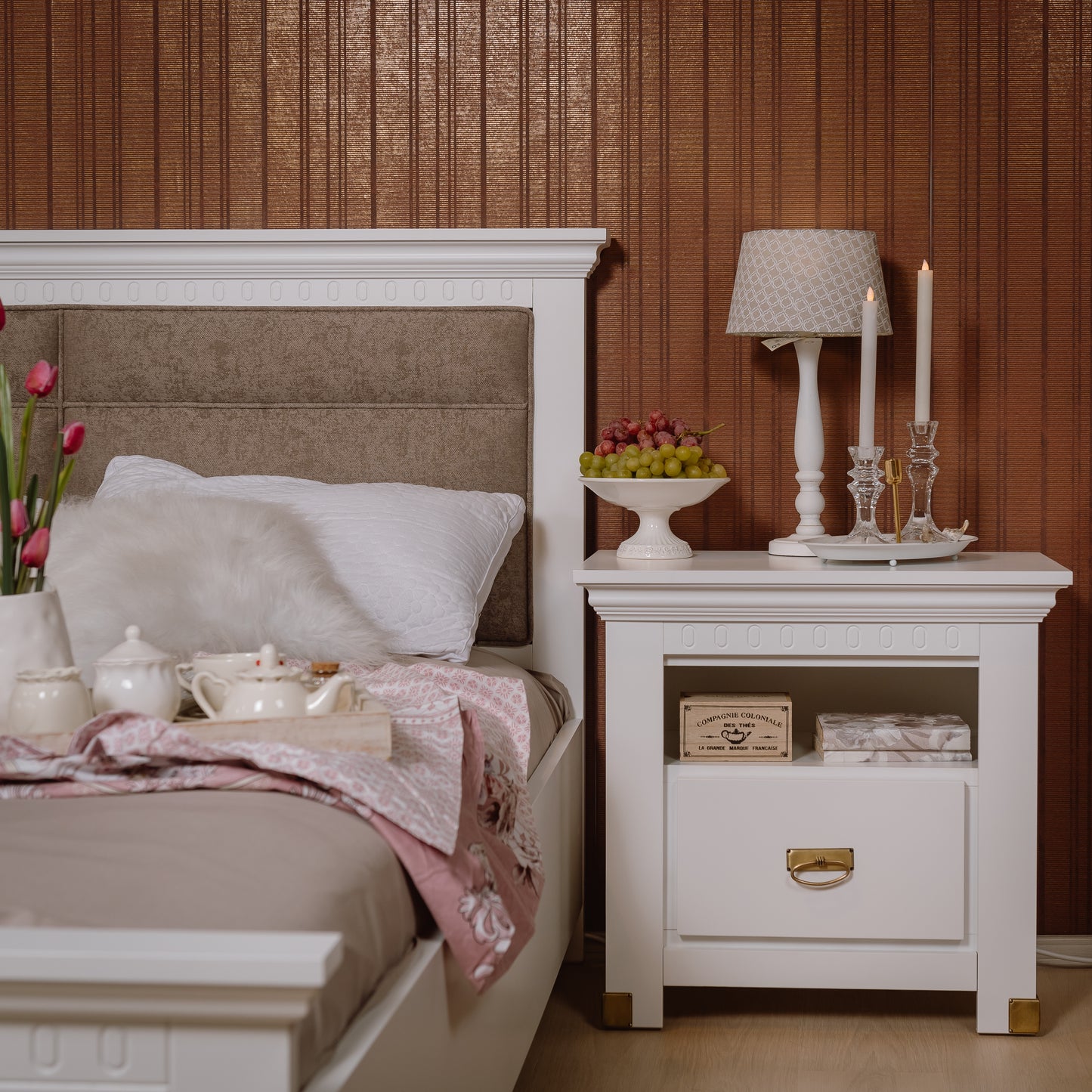 Set Dormitor Saint Tropez, Pat Cu Dimensiune Saltea 160 X 200, Dulap De 207.8 Cm, 2 Noptiere, Vopsit Alb