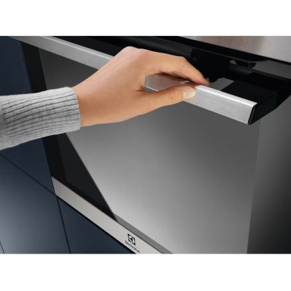 Cuptor Electric Electrolux EOF4P56X, SurroundCook Cu Autocuratare Pirolitica, A+, 72 Litri, 58,9 x 59,4 x 56,9 Cm